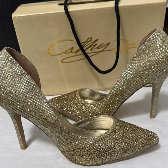 Cathy Din Asymmetrical Gold Women's 4-inch Heels Size 8.5 - Picture 4 of 7